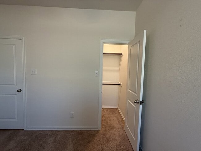 Building Photo - 783 Bayberry Ln