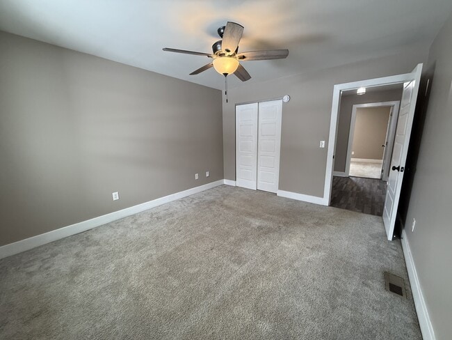 Building Photo - 601 Leonard St