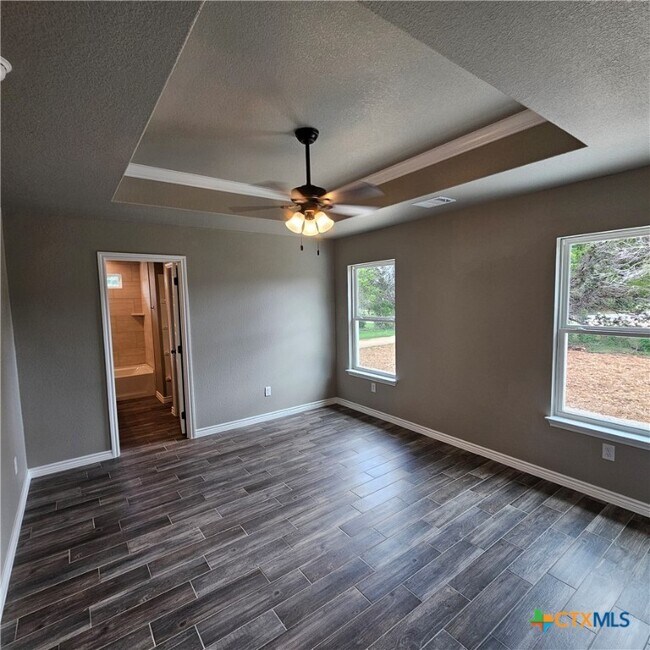 Building Photo - 1746 Blueridge Dr