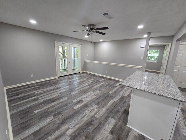 Building Photo - 205 Winter Park