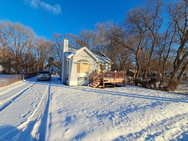 Primary Photo - 2-bedroom, newly remodeled home on Flint's far east side