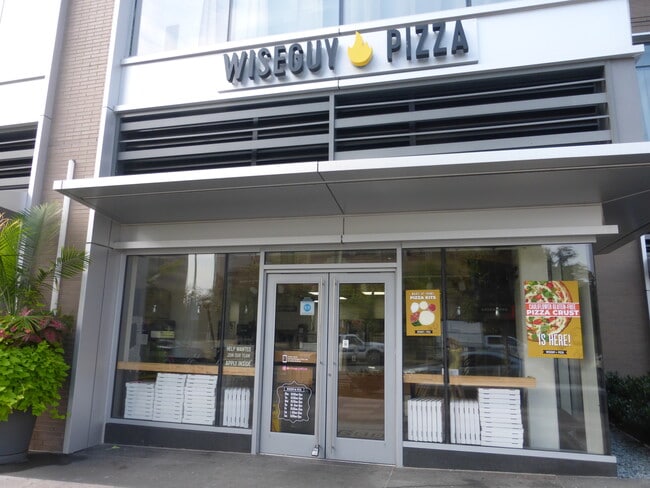 Plenty of restaurants - 1300 Army Navy Dr
