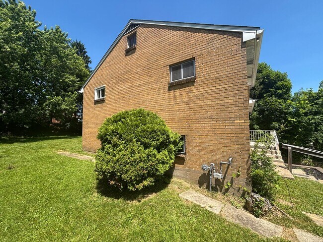 Building Photo - Jump into June and Own Your Own Home with our Summer Savings Spectacular!! - Lease-to-Own Opportu...