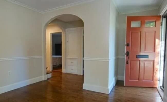 Building Photo - 6 Winter St