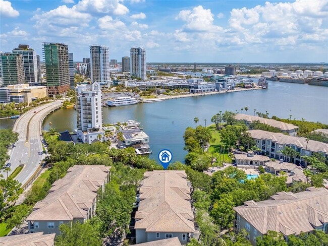 Building Photo - 740 Mainsail Dr