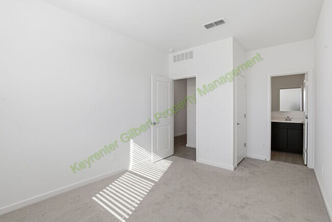 Building Photo - Brand New Never-Lived-In Home in San Tan Valley – Modern Comfort Meets Fresh Start