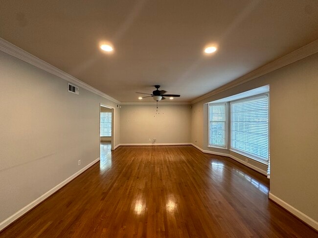 Building Photo - 5901 Brierdale Ave