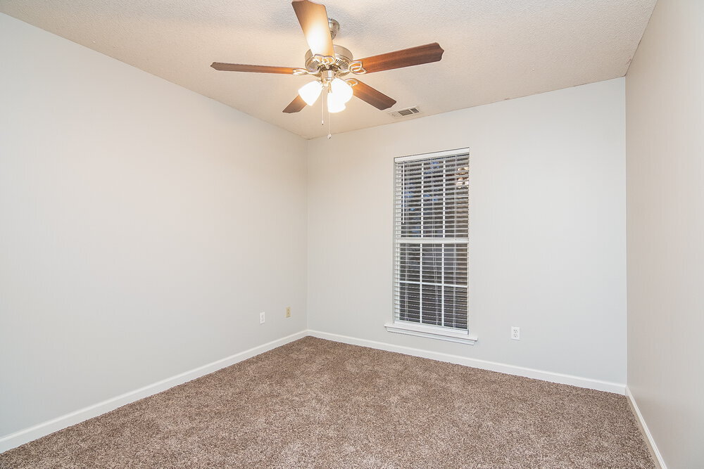 Building Photo - 11629 Leewood Dr