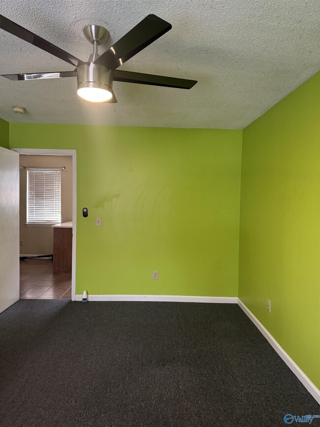 Building Photo - 206 Peabody Rd