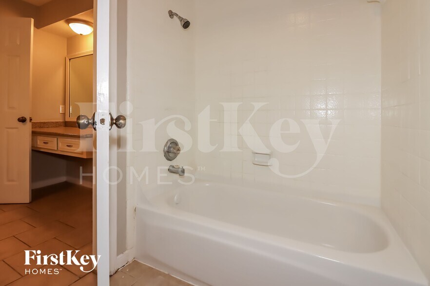 Building Photo - 11506 Bristol Ln Ct