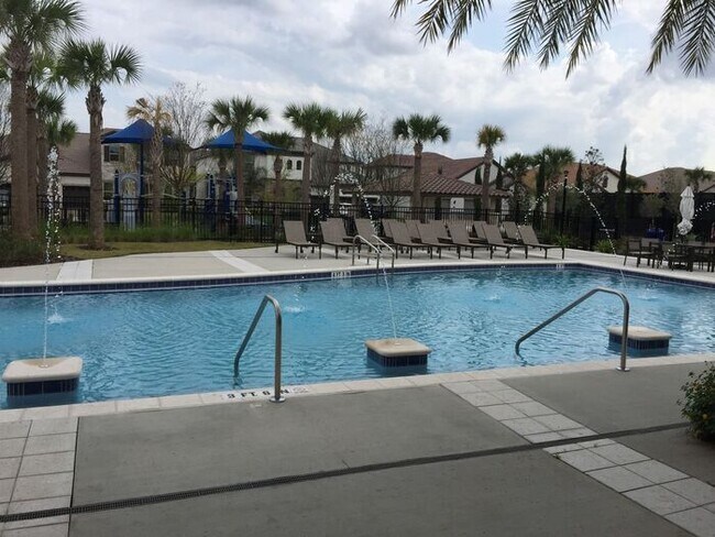 Building Photo - 6 bedroom/6 bath Dr. Phillips Home