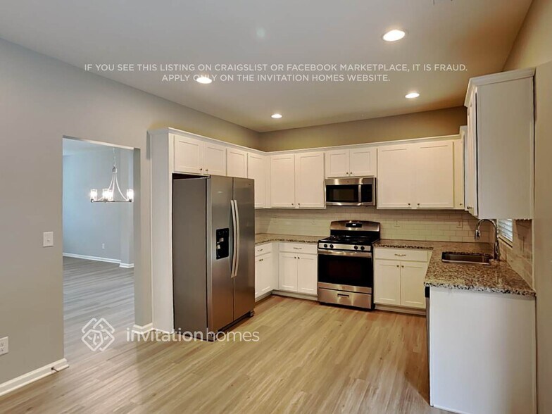 Building Photo - 229 N Fortune Way