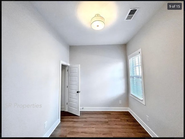 Building Photo - 1200 Windsor Sq