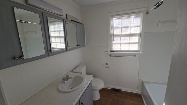 Building Photo - sunset1617