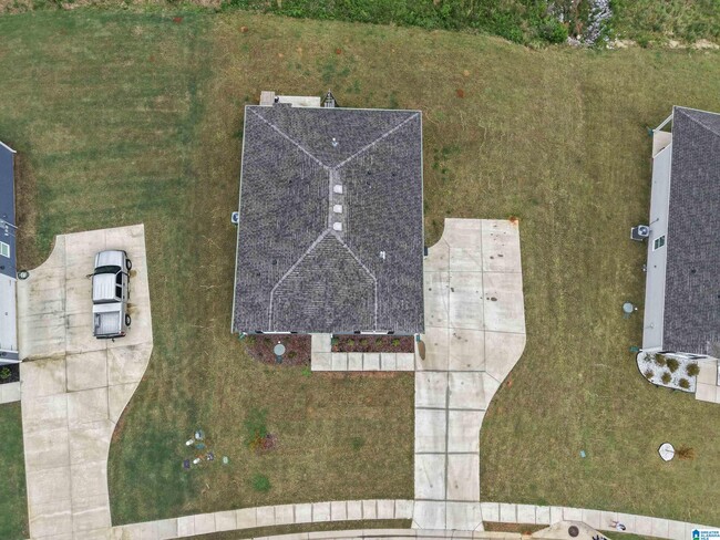 Building Photo - 991 Archers Trail N