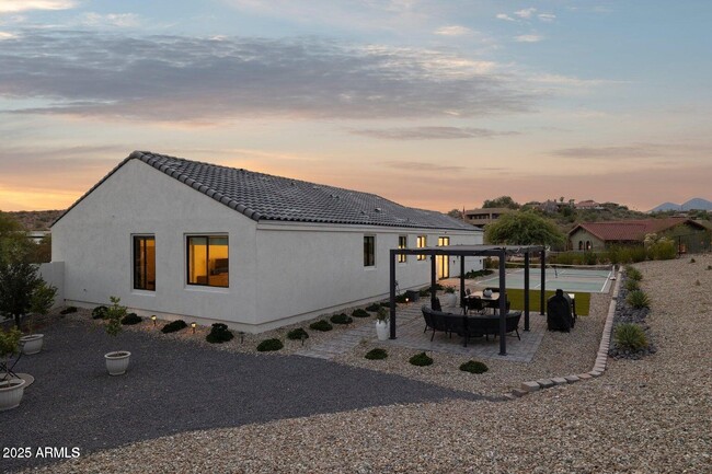 Building Photo - 16710 E Trevino Dr