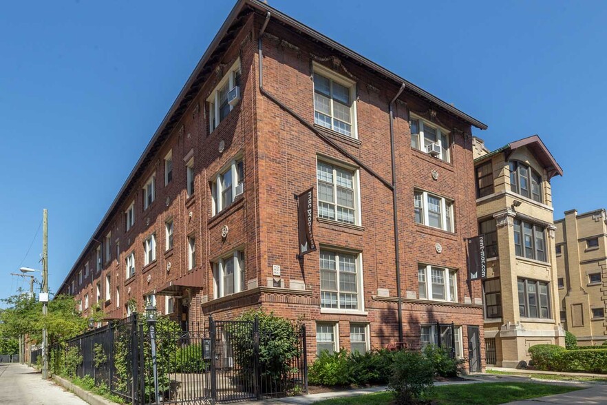 Building Exterior - 5528 S. Cornell Avenue