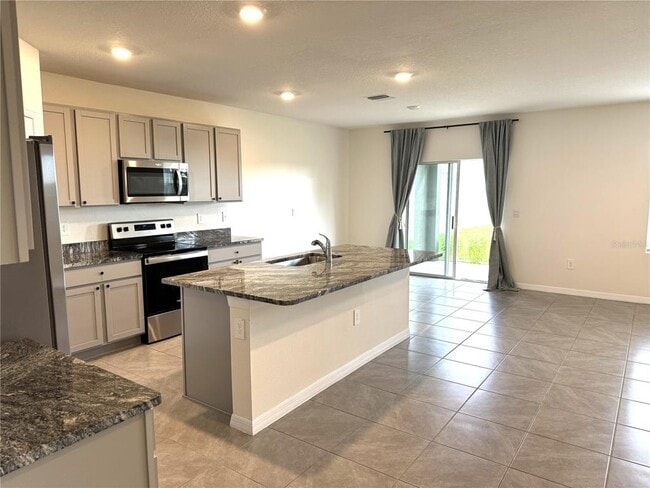 Building Photo - 12604 Promenade Estates Blvd