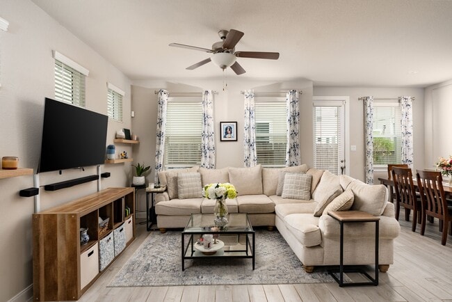 Building Photo - 9810 Falling Fern Ln