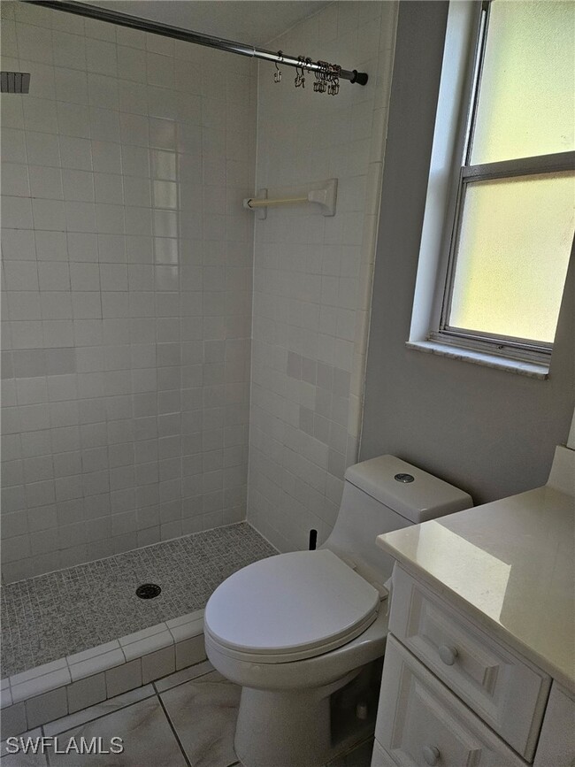 Building Photo - 4532 Beechwood Lake Dr