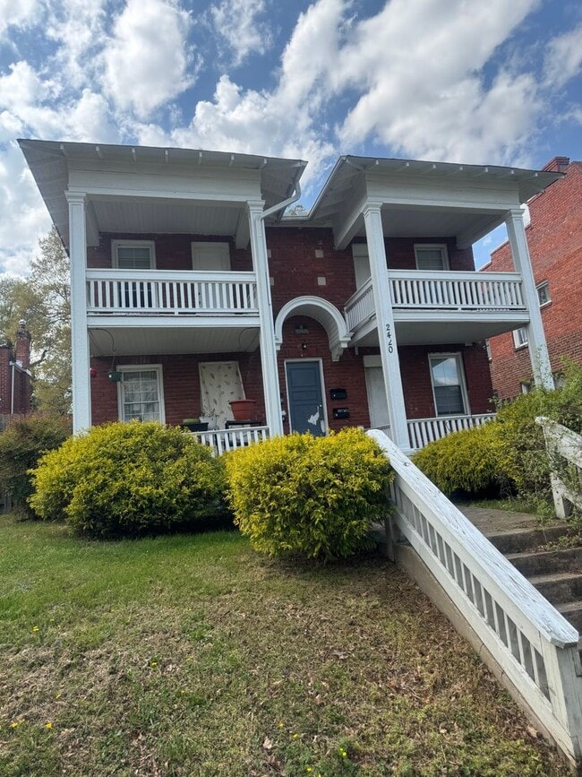 Building Photo - 2420 Barton Ave