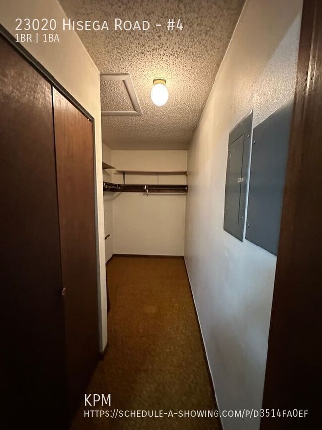 Building Photo - 23020 Hisega Rd