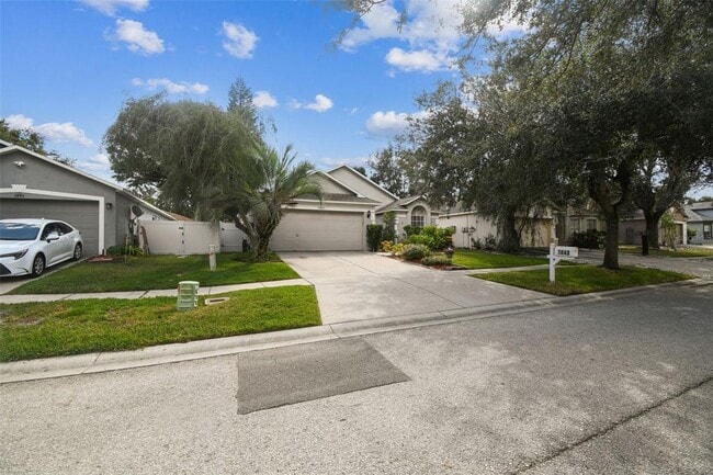 Building Photo - 3843 Bellewater Blvd