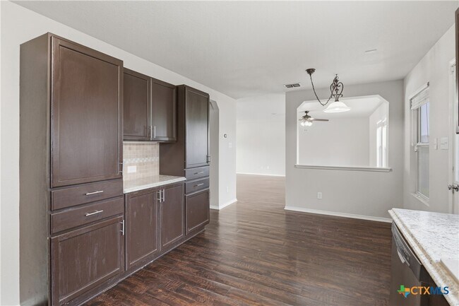 Building Photo - 25513 Gold Yarrow