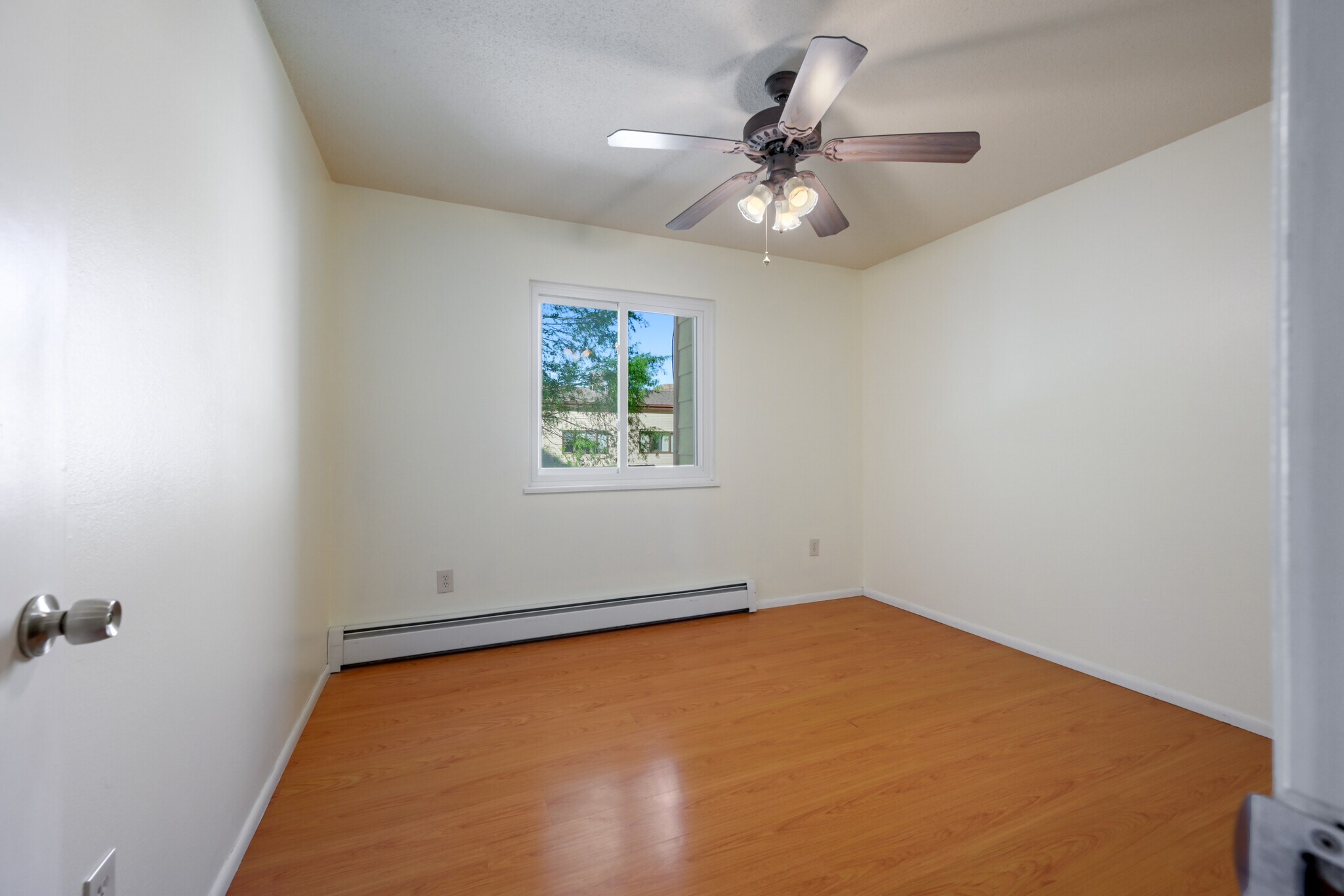 Building Photo - 122 Davis Cir