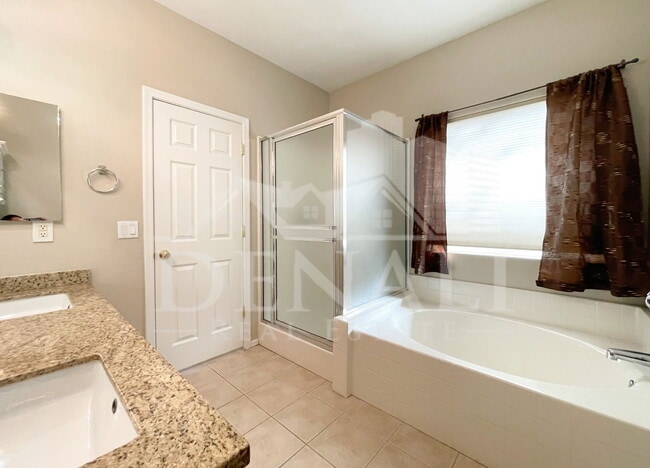 Building Photo - 8355 W Mary Ann Dr