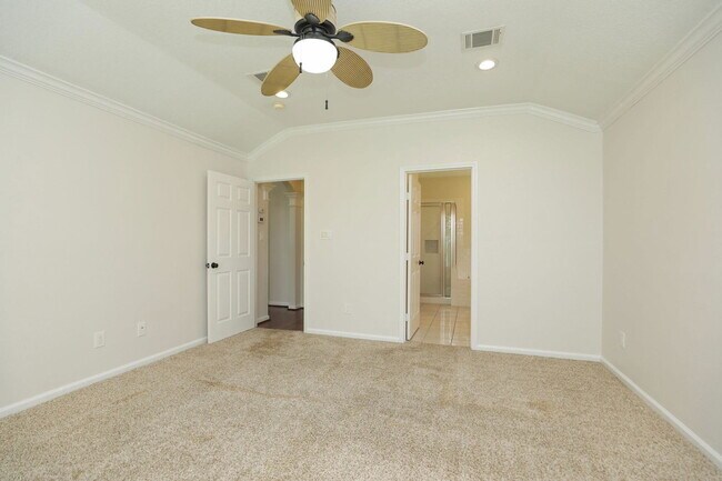 Building Photo - 25215 Aughton Dr