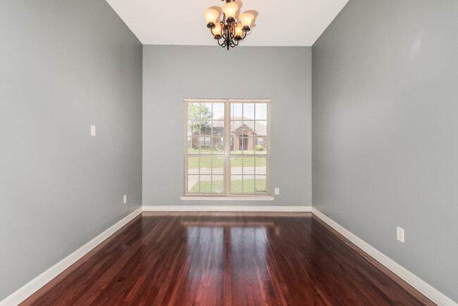 Building Photo - 13512 Dynasty Dr