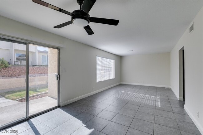 Building Photo - 764 Lawrence Dr