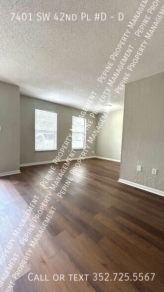 Building Photo - 7401 SW 42nd Pl