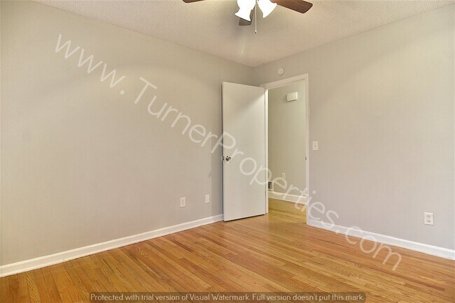Building Photo - 4000 Williamsburg Dr, Columbia, SC 29203