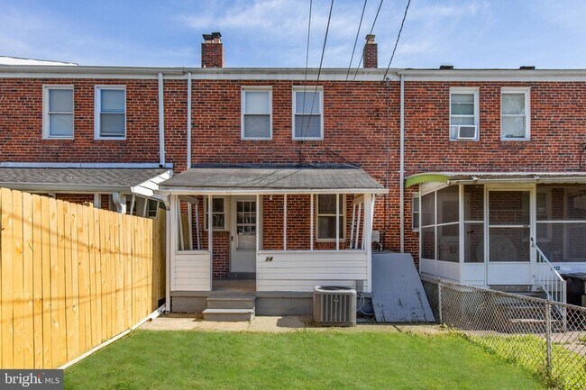 Building Photo - 1714 Pin Oak Rd