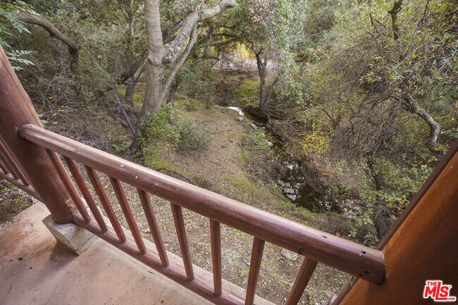 Building Photo - 373 Loftyhill Dr