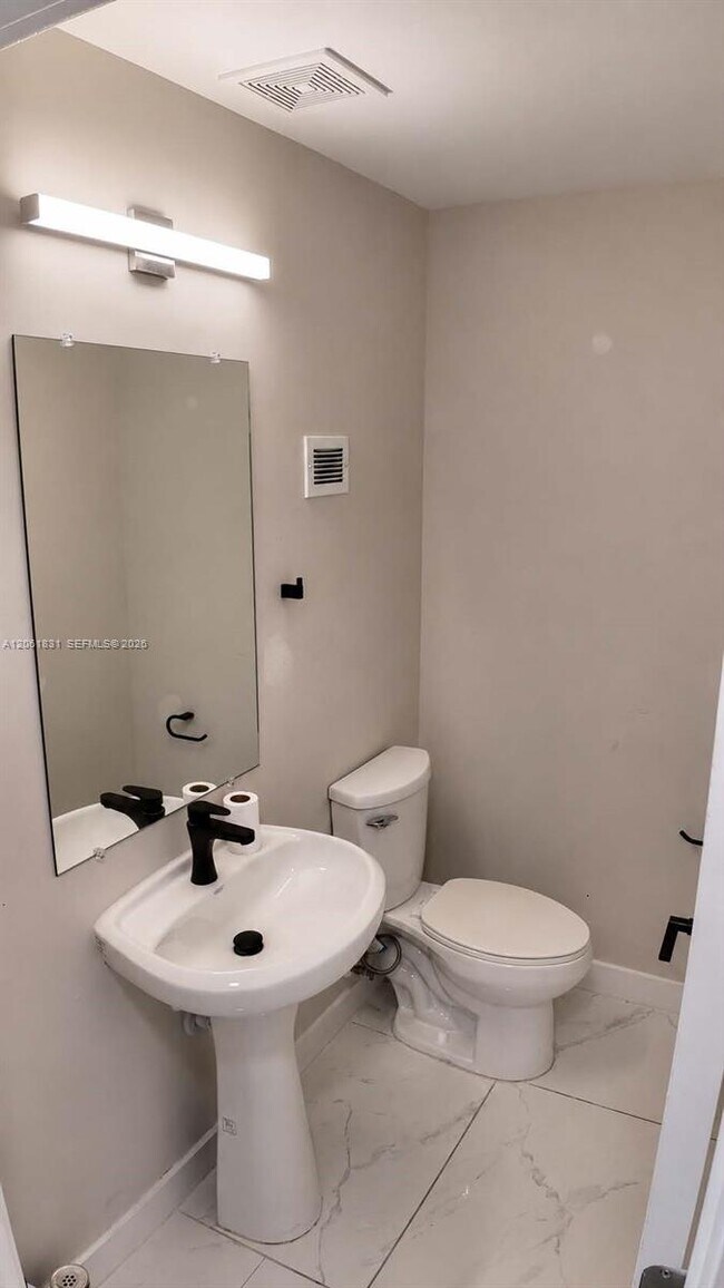 Building Photo - 25813 SW 144th Ave