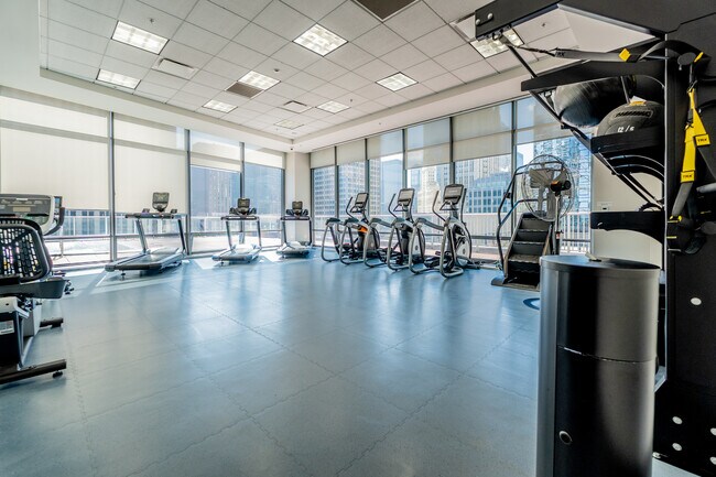 Building Photo - 240 E Illinois St