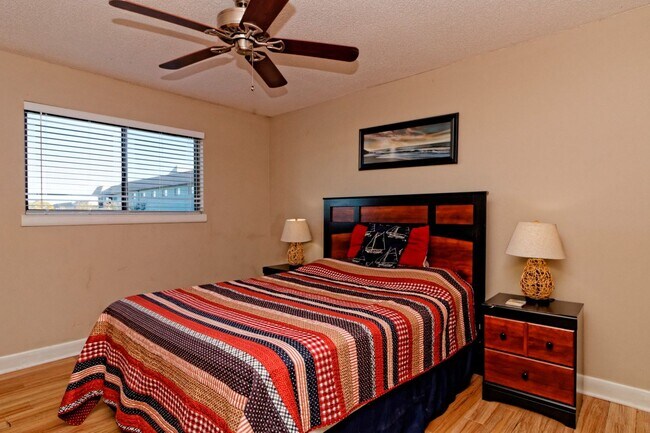 Building Photo - Furnished 2BR/2BA on Hilton Head - Hilton Head Resort Community - Available Now