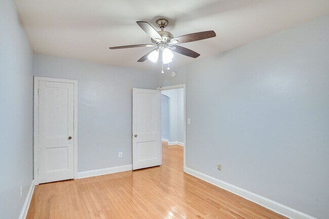 Building Photo - Kingman Park Charming Brick Townhome - Move-In Ready