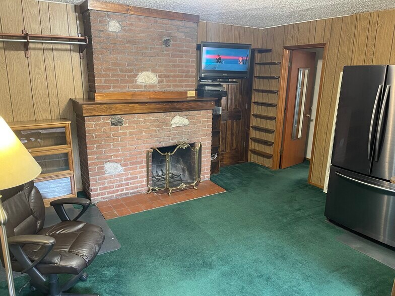 Building Photo - 601 Highway 50