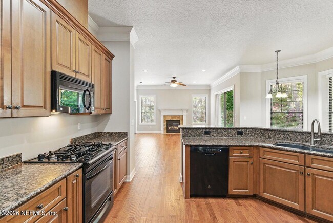 Building Photo - 5105 Foliage Way