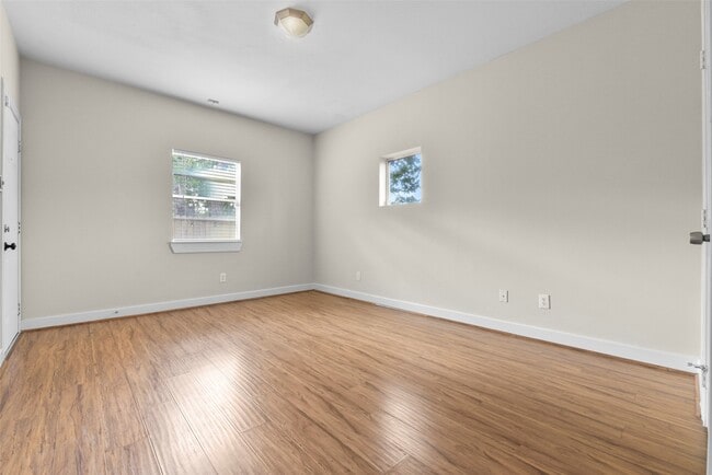 Building Photo - 5343 Kiam St