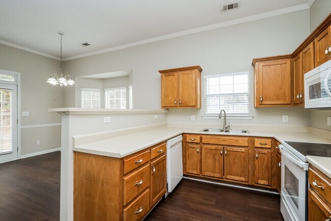 Building Photo - 743 Patriot's Point St