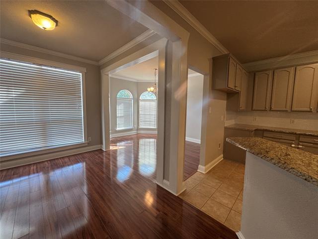 Building Photo - 6227 Meadowcrest Ln