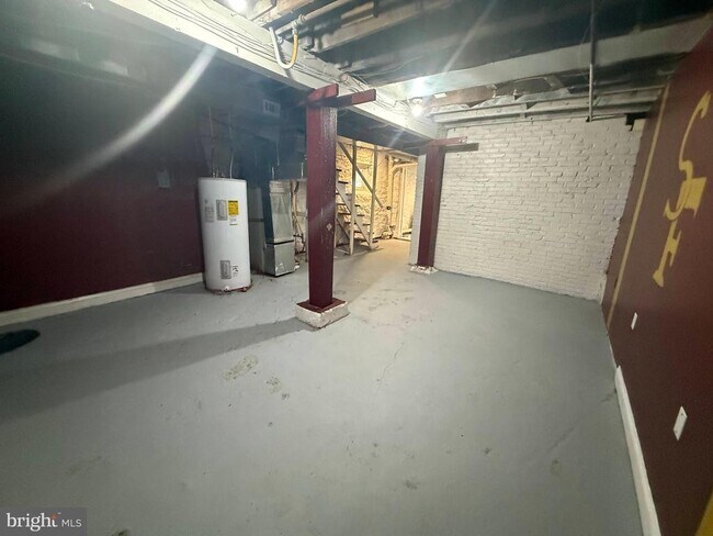 Building Photo - 720 Springfield Ave