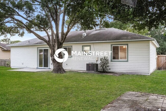 Building Photo - 3 Bedroom Pet-Friendly Home in Kissimmee, ...