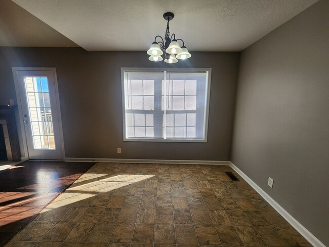 Building Photo - $250 OFF Move In Special! - 3 Bedroom 2.5 Bath + Bonus Room