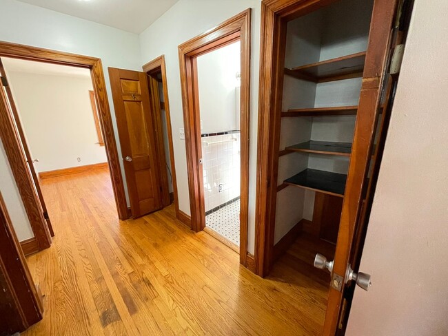 Building Photo - 2216 Baltic Ave